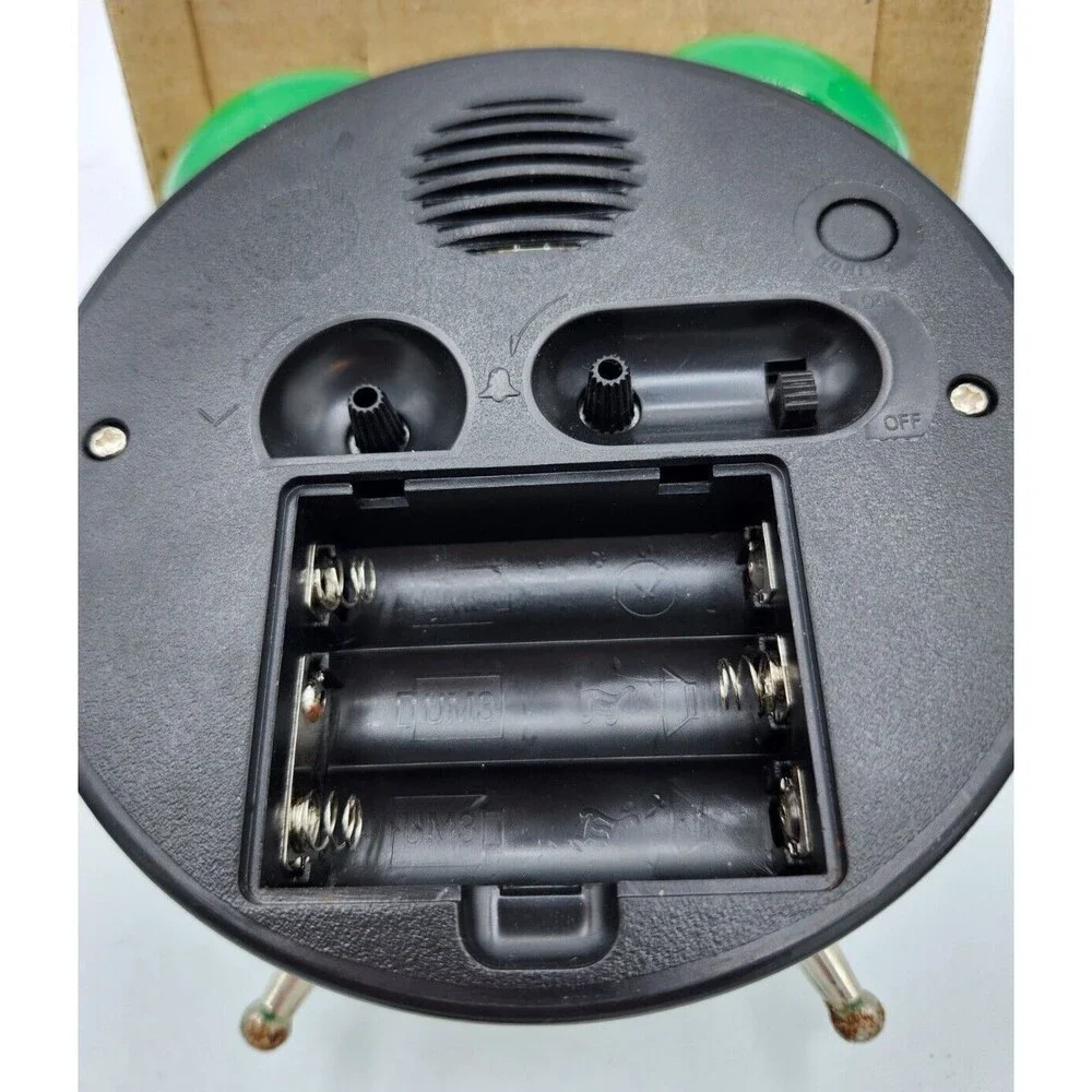 Wacky Wakers BULL FROG Mark Feldstein Alarm Clock Croak Sound NEW OPEN BOX - Picture 8 of 12